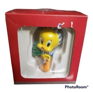 𝅺Vintage Ornament Tweety Bird Looney Tunes Porcelain Warner Brothers NOS